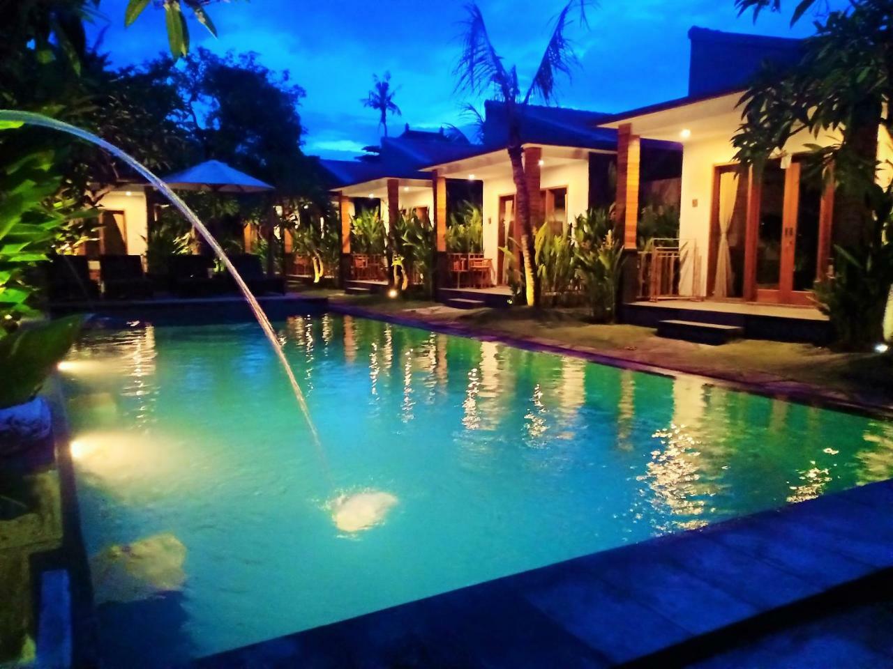 Singabu Bungalows Batununggul Esterno foto